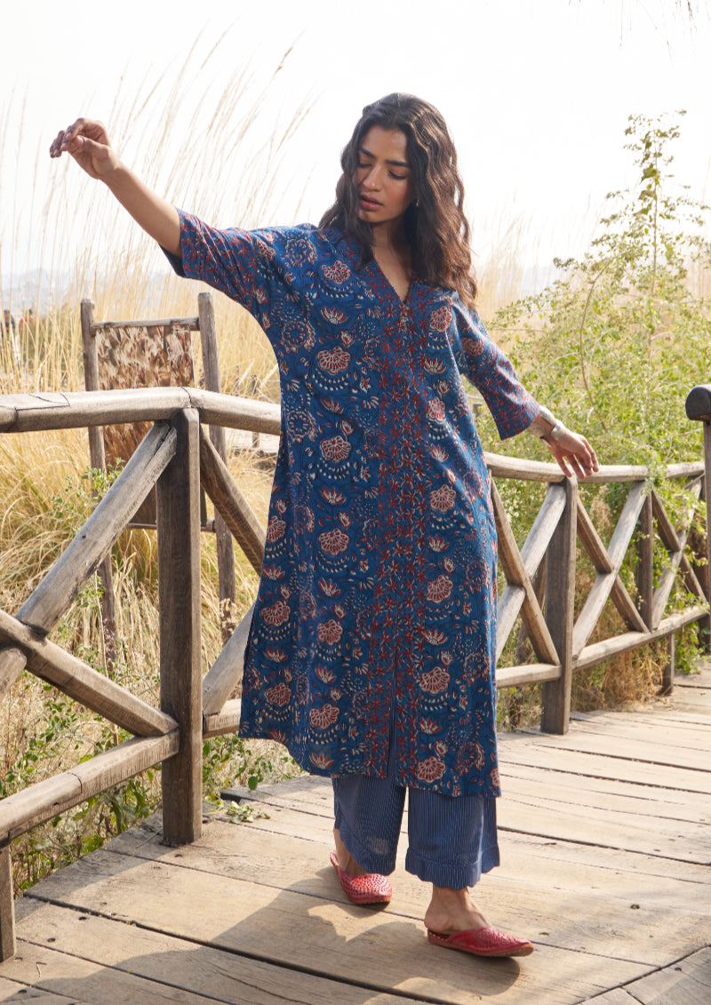 Kaafsa Indigo Kurta